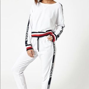 Tommy Hilfiger Sweater & sweats outfit